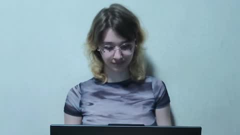 Kate online show from May 2026 04:59:01 PM