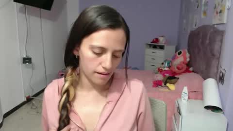 Snapshot of silvanaroberts_ chatting on December 2024 12:30:01 AM  Rouse  online show from December 2024 12:30:01 AM