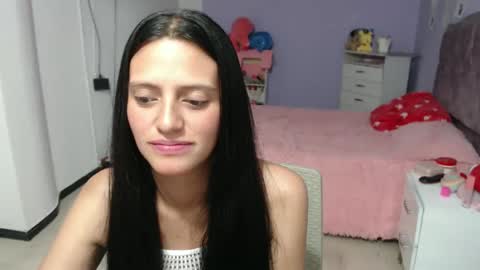 Snapshot of silvanaroberts_ chatting on January 2025 07:07:01 AM  Rouse  online show from January 2025 07:07:01 AM