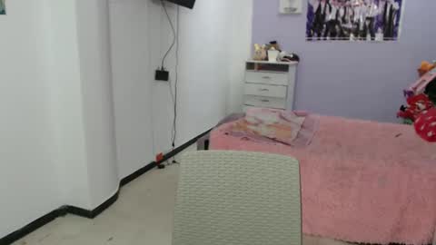 Snapshot of silvanaroberts_ chatting on March 2025 12:26:02 PM  Rouse  online show from March 2025 12:26:02 PM