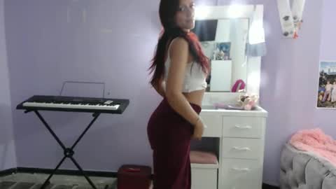 Snapshot of silvanaroberts_ chatting on September 2025 06:59:01 AM  Rouse  online show from September 2025 06:59:01 AM