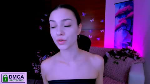 Snapshot of silvia_queen1 chatting on December 2024 09:44:02 PM Silvia nude in pvt  online show from December 2024 09:44:02 PM