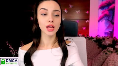 Snapshot of silvia_queen1 chatting on January 2025 08:22:01 PM Silvia nude in pvt  online show from January 2025 08:22:01 PM