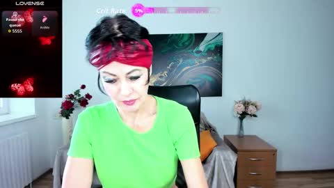 Silvia Wallec online show from November 2025 11:54:01 AM