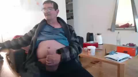 Snapshot of silvioausluzernch2 chatting on March 2026 07:03:02 AM silvioausluzernCH2 online show from March 2026 07:03:02 AM