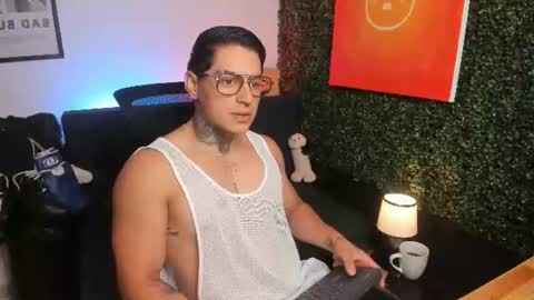 Snapshot of simon_cortes chatting on June 2026 11:26:02 AM Simon Cortes online show from June 2026 11:26:02 AM