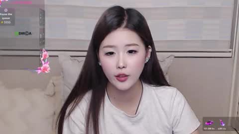 simonastephanie online show from November 2025 06:56:02 PM