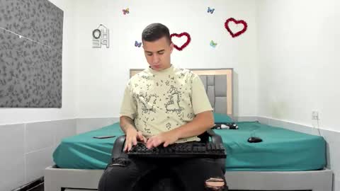 SIMON KELER online show from October 2025 02:07:02 PM