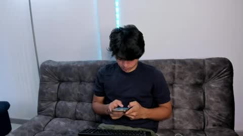  Simon  online show from January 2025 01:32:01 PM