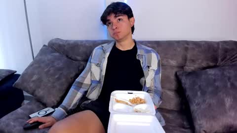  Simon  online show from February 2025 02:43:01 PM