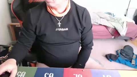 Snapshot of simonsexhott chatting on February 2025 12:22:01 PM Simon Sx online show from February 2025 12:22:01 PM