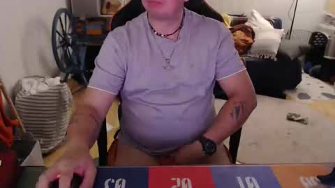 Snapshot of simonsexhott chatting on September 2025 10:09:02 PM Simon Sx online show from September 2025 10:09:02 PM