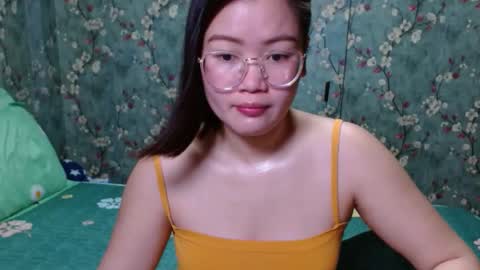 Snapshot of simply_niki chatting on February 2025 02:21:01 PM zia online show from February 2025 02:21:01 PM