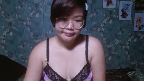 Snapshot of simply_niki chatting on October 2025 05:35:02 PM zia online show from October 2025 05:35:02 PM