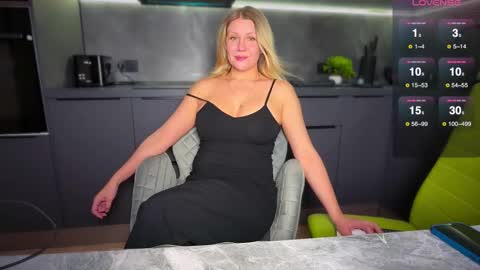 A present for me  online show from November 2025 06:45:01 PM