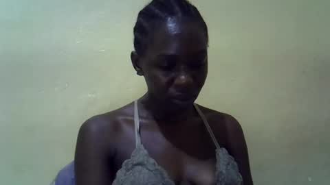 Snapshot of simplyloy33 chatting on July 2026 06:17:01 AM simplyloy33 online show from July 2026 06:17:01 AM