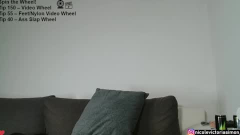 Simsi online show from September 2025 10:13:01 PM