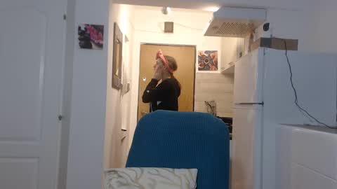 simyhvn online show from February 2025 05:09:02 AM