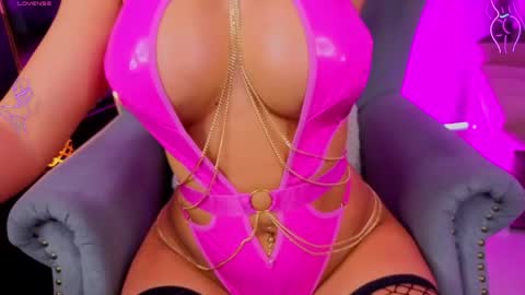 Jessy online show from May 2026 05:37:01 AM
