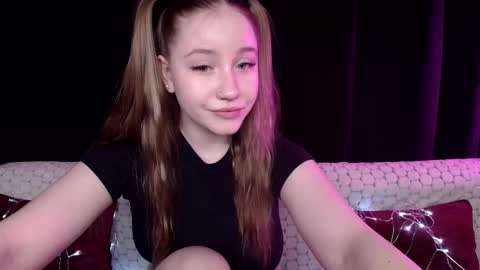 Snapshot of sindiwatsoon chatting on December 2024 02:44:01 PM Sindi online show from December 2024 02:44:01 PM