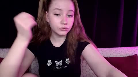 Snapshot of sindiwatsoon chatting on January 2025 12:58:02 PM Sindi online show from January 2025 12:58:02 PM