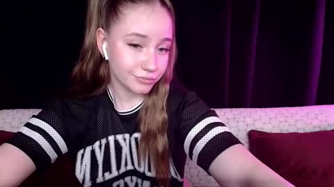 Snapshot of sindiwatsoon chatting on January 2025 05:34:01 PM Sindi online show from January 2025 05:34:01 PM