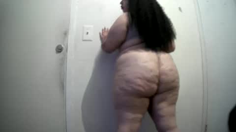 Snapshot of sinfulstarlett chatting on December 2024 10:34:01 AM Sinful Starlett online show from December 2024 10:34:01 AM