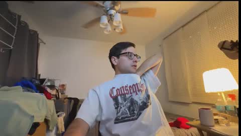 Snapshot of singholedad chatting on December 2025 02:17:01 AM singholedad online show from December 2025 02:17:01 AM