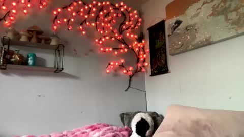 singlesexymom online show from November 2025 06:30:01 PM