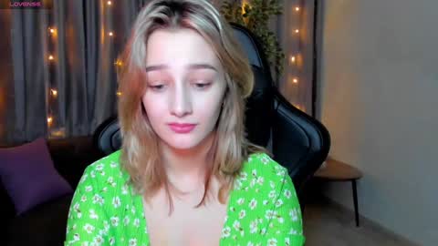 Sinty Noria online show from January 2025 04:14:02 AM