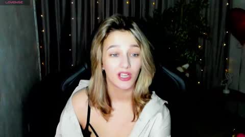 Sinty Noria online show from February 2025 04:44:02 AM