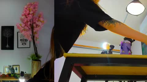 Snapshot of siouxsie_cenobite chatting on September 2025 11:01:01 AM Siouxsie online show from September 2025 11:01:01 AM