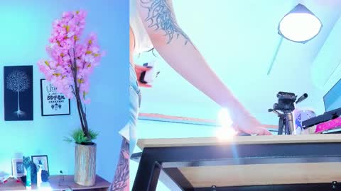 Snapshot of siouxsie_cenobite chatting on September 2025 10:50:02 AM Siouxsie online show from September 2025 10:50:02 AM