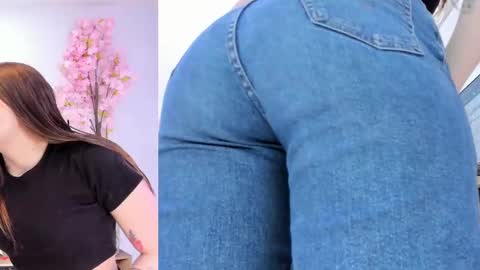 Snapshot of siouxsie_cenobite chatting on September 2025 11:26:01 AM Siouxsie online show from September 2025 11:26:01 AM