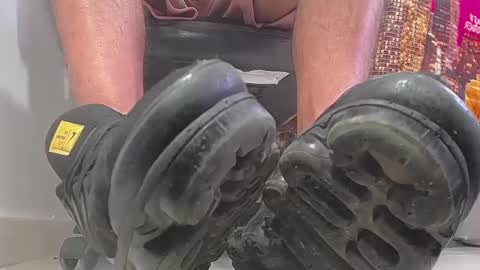 only foot                         worshipers here online show from January 2025 09:25:01 PM