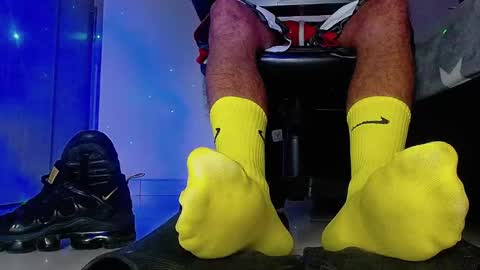 only foot                         worshipers here online show from March 2026 05:44:01 AM