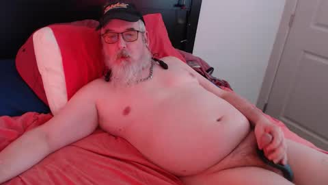 Snapshot of sirbeercan chatting on February 2026 06:35:01 AM sir beer can the friendly hermit online show from February 2026 06:35:01 AM