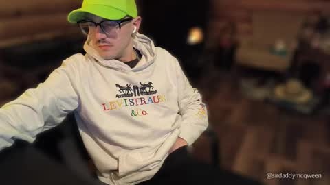 Sir Daddy McQween online show from March 2026 03:41:02 AM