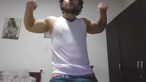 siryus_x online show from January 2025 05:40:02 PM