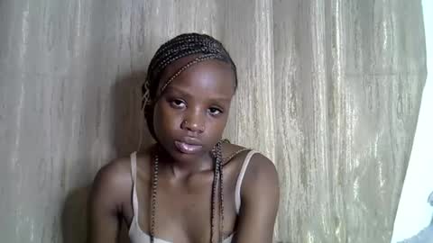 shannie online show from November 2025 07:57:01 PM