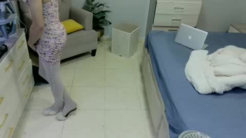 D i f a  Ana Arbeh shemale online show from February 2026 08:04:02 PM