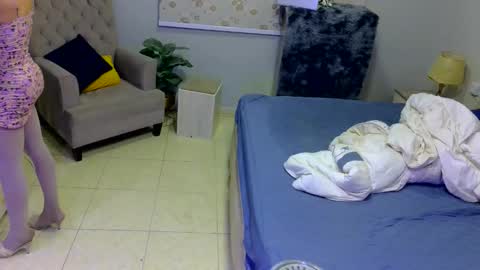 D i f a  Ana Arbeh shemale online show from February 2026 03:49:02 AM