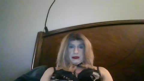 wants to suck cock online show from July 2026 12:15:02 AM
