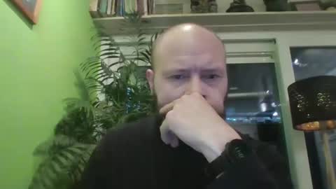 sixten19795 online show from December 2025 07:47:02 AM