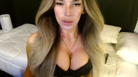 Snapshot of sizzling_cassie130 chatting on June 2026 02:35:02 AM Cassie online show from June 2026 02:35:02 AM