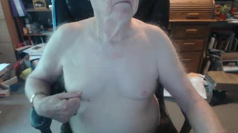 Snapshot of sjbottomboi chatting on September 2025 08:25:02 PM sjbottomboi online show from September 2025 08:25:02 PM