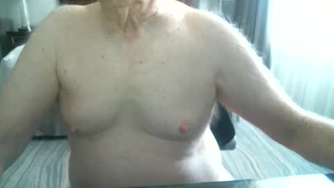 Snapshot of sjbottomboi chatting on June 2026 03:47:01 PM sjbottomboi online show from June 2026 03:47:01 PM