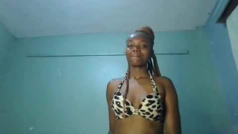 Snapshot of skarletblue chatting on September 2025 02:59:01 AM Skarlet online show from September 2025 02:59:01 AM