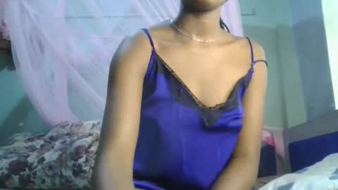 Snapshot of skarletblue chatting on November 2025 01:11:02 PM Skarlet online show from November 2025 01:11:02 PM