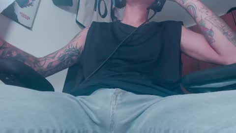 Snapshot of skateboy444 chatting on June 2026 06:07:02 AM king online show from June 2026 06:07:02 AM